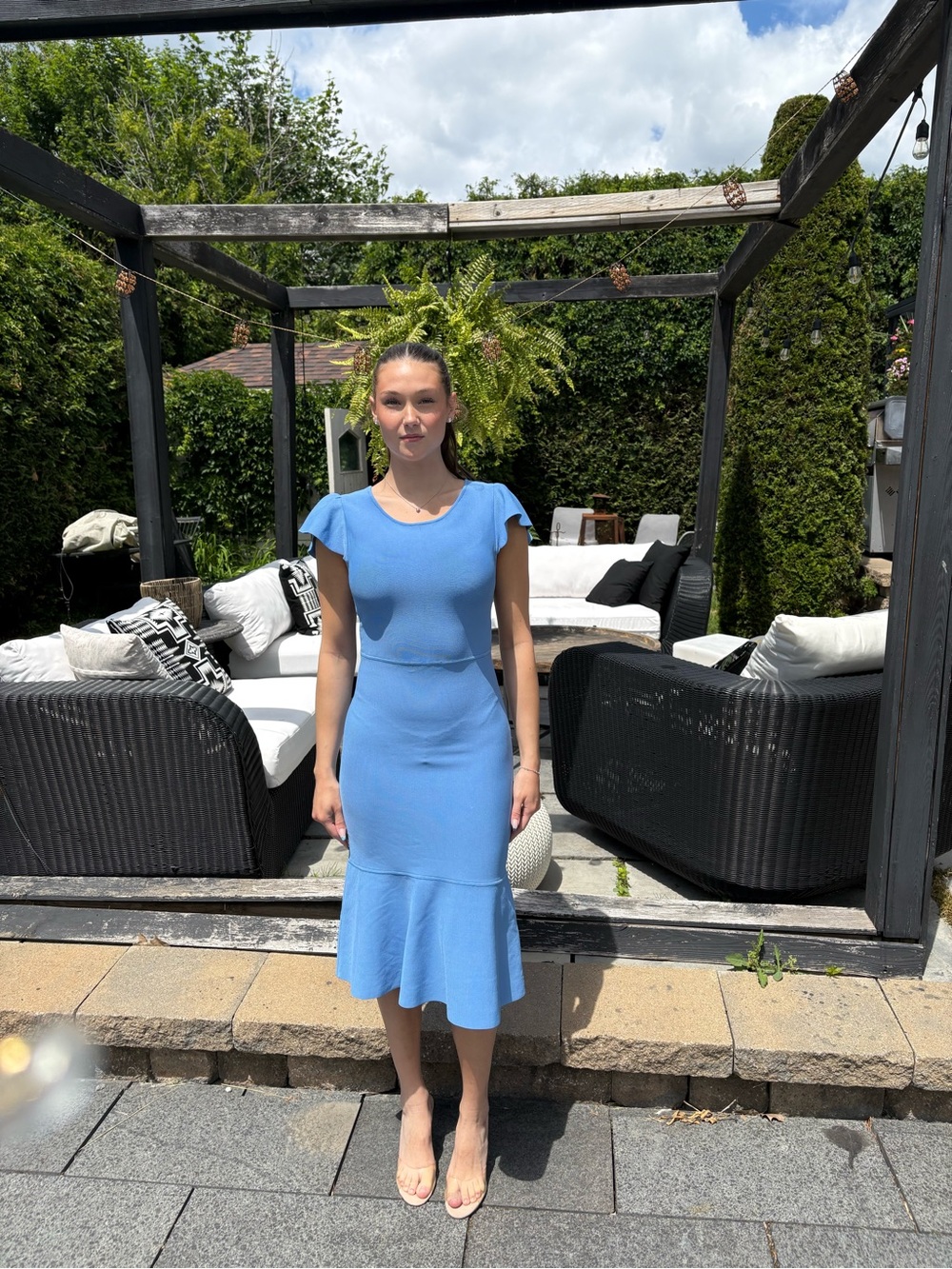 BCBG Maxazria size M Blue Flutter-Sleeve Midi Dress